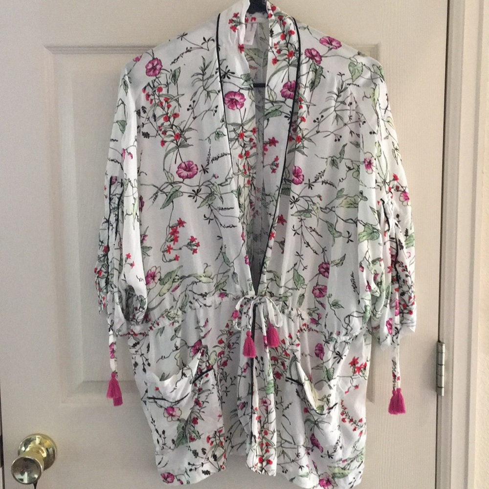 Gap Body Floral Tie Waist Top